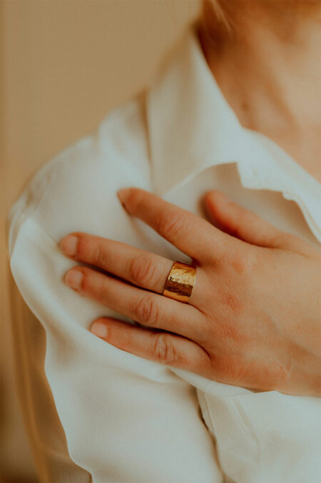 bague martelée, bijou de créateur, limoges les Aubépines